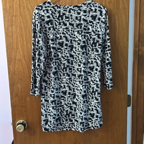 Ladies Large top - Picture 4 of 4